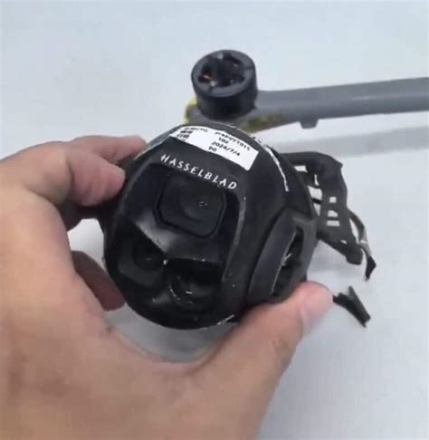 dji mavic 4|DJI Mavic 4 Pro leaks show new flagship drone could land